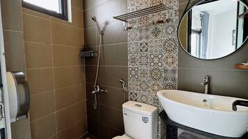 Basic Room, Private Bathroom, Valley View