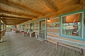 Terrace/patio - Natures Call (Boone)