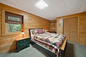4 bedrooms, individually decorated, individually furnished, bed sheets