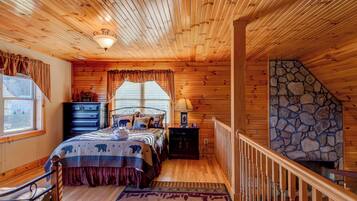 Cabin, Multiple Beds, Hot Tub, Mountain View (New River Ramble) | 3 bedrooms, individually decorated, individually furnished, bed sheets