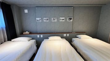 Apartment | 2 bedrooms, blackout drapes, iron/ironing board, free WiFi