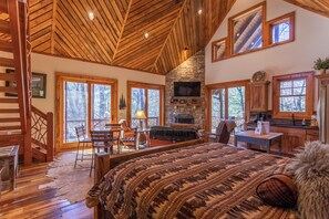 Cabin, Multiple Beds, Patio, Mountain View (River Sound Cabin at Eagles Nest) | 2 bedrooms, individually decorated, individually furnished, bed sheets - River Sound Cabin at Eagles Nest (Elk Park)