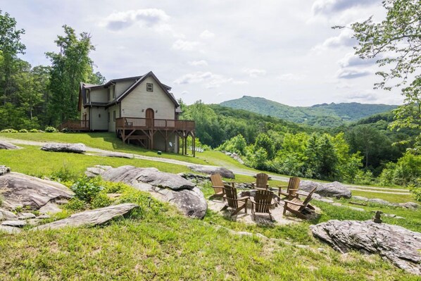 Exterior - Stoneledge Manor (Banner Elk)