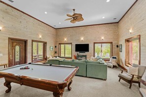 Fireplace - Stoneledge Manor (Banner Elk)