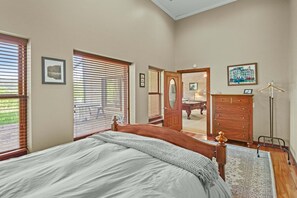 House, Multiple Beds, Patio, Mountain View (Stoneledge Manor) | 4 bedrooms, individually decorated, individually furnished, bed sheets - Stoneledge Manor (Banner Elk)