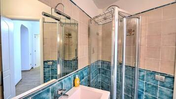 Dusche, HandtĂŒcher