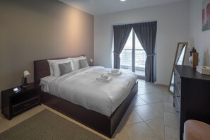 2 bedrooms, iron/ironing board, WiFi, bed sheets - Cozy 2-bedroom Sea view apartment in Dubai Marina, Central Location,Restaurants (Dubai)