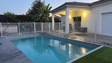Utomhuspool