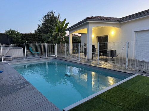 Villa at the gateway to Aveyron with pool and spa