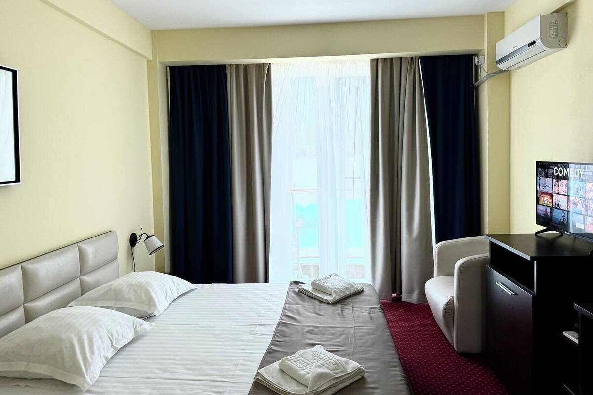 Deluxe-Doppelzimmer, Seeblick | Schallisolierte Zimmer, kostenloses WLAN