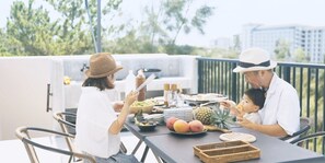 Rooftop terrace - ima villa (Onna)