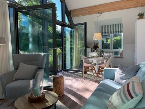 Ferienwohnung 'Meerzeit' mit Meerblick, Balkon und WLAN
