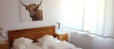 1 dormitorio y ropa de cama