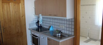 Apartment 'Wohnung 4' with Mountain View, Shared Terrace and Shared Garden