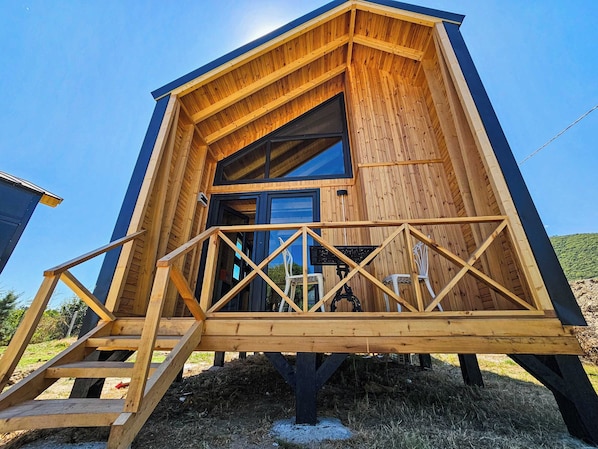 Standard Bungalow, Partial Lake View | Terrace/patio - İznik Seyir Kamp ve Bungalov (Iznik)