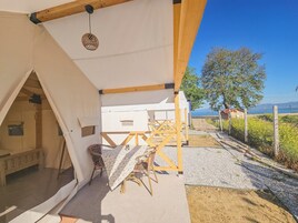 1 habitación, ropa de cama de alta calidad, escritorio y ropa de cama