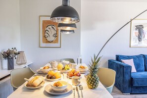Dining - Ruhig Gelegen, Nahe zur Ubahn, Modern Eingerichtet (Ahrensburg)