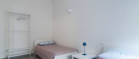 2 chambres, fer et planche Ă repasser, Wi-Fi, literie fournie