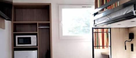 Triple Room, Multiple Beds