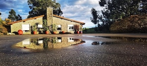 Exterior - Casa Idílica Para 5 con Vistas al Prado y a 2 Minutos del Centro de Ajo (Ajo)