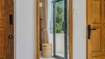 Villa, 2 Bedrooms | 2 bedrooms, iron/ironing board, cots/infant beds, bed sheets