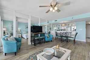 3 عدّة غرف نوم وسرير سفر وواي فاي مجانًا وملاءات أسرّة