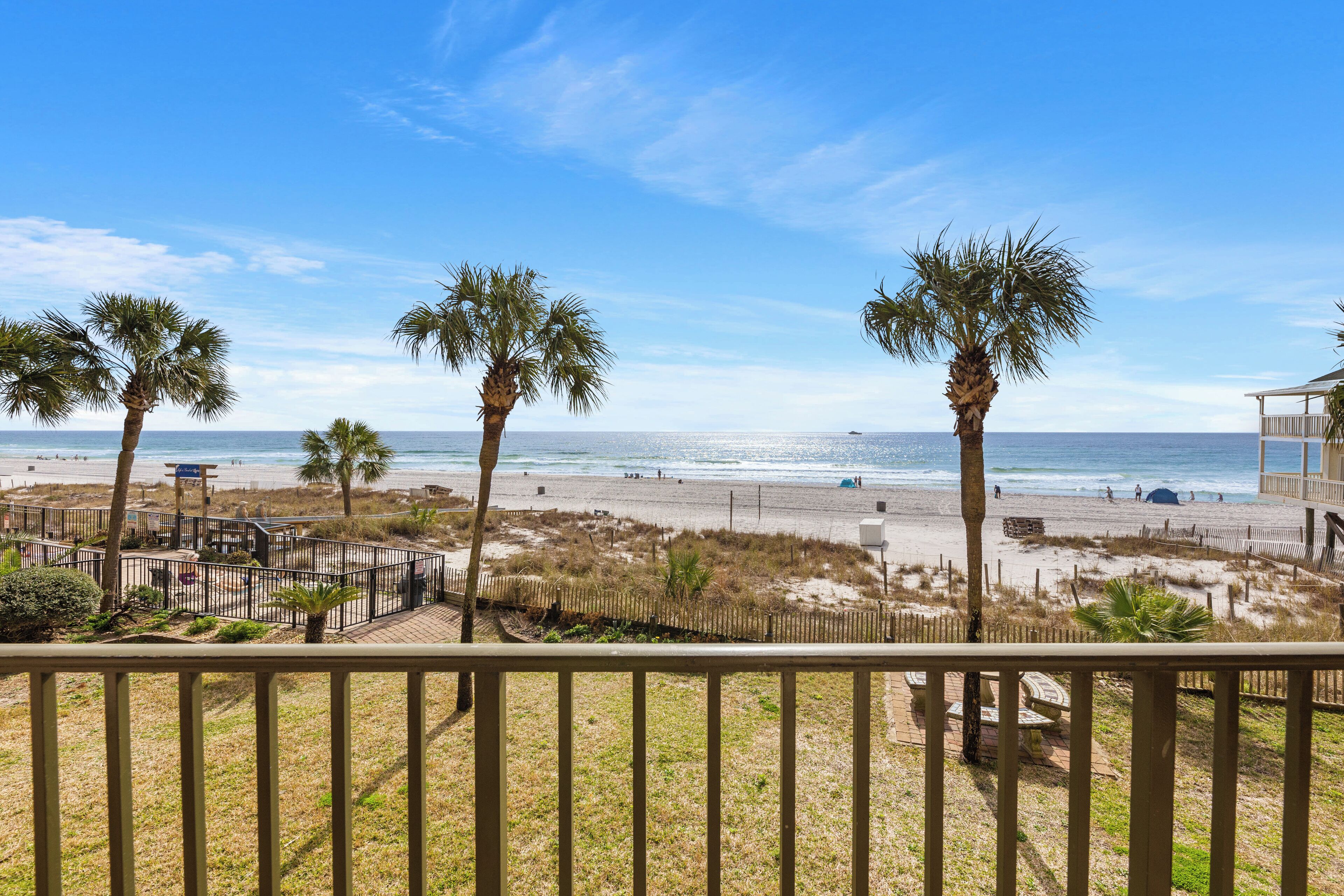 Beachside Bliss by AvantStay | Beachfront w/ Pool