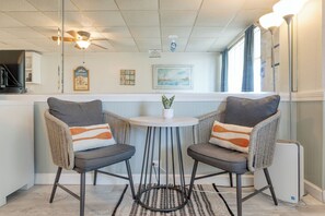 Interior - Fontainebleau 335 by AvantStay | Beachfront Access (Panama City Beach)