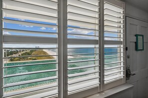 Interior - Fontainebleau 706 by AvantStay | Beachfront+Views (Panama City Beach)