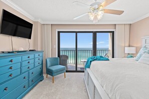 2 bedrooms, iron/ironing board, travel cot, free WiFi - Beachfront Breeze by AvantStay | Beachfront Condo (Panama City Beach)