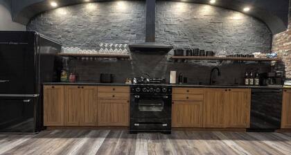 Downtown Derby Delight