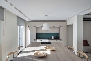 Apartment | Private kitchen | Toaster, blender, eco-friendly cleaning products, paper towels - Acropolis Iconic Estate (Athens)