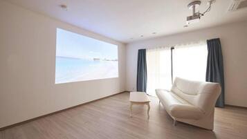 Classic House | Living area