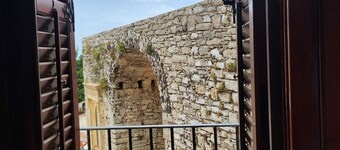 Nel Magnifico Borgo Medievale di Erice Sorge Porta Trapani Guest House