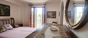 Nel Magnifico Borgo Medievale di Erice Sorge Porta Trapani Guest House