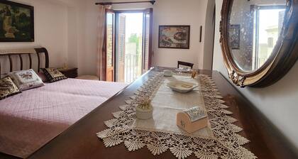 Nel Magnifico Borgo Medievale di Erice Sorge Porta Trapani Guest House