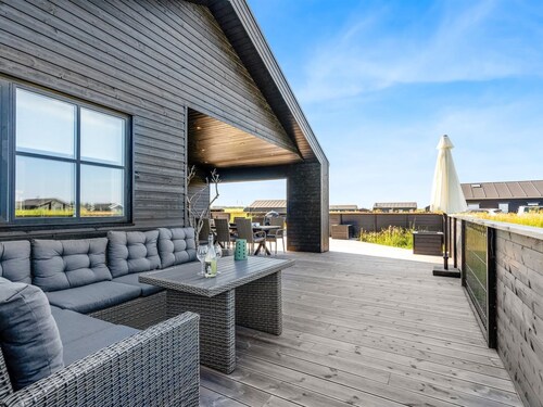 "Inola" - 2km from the sea by Interhome