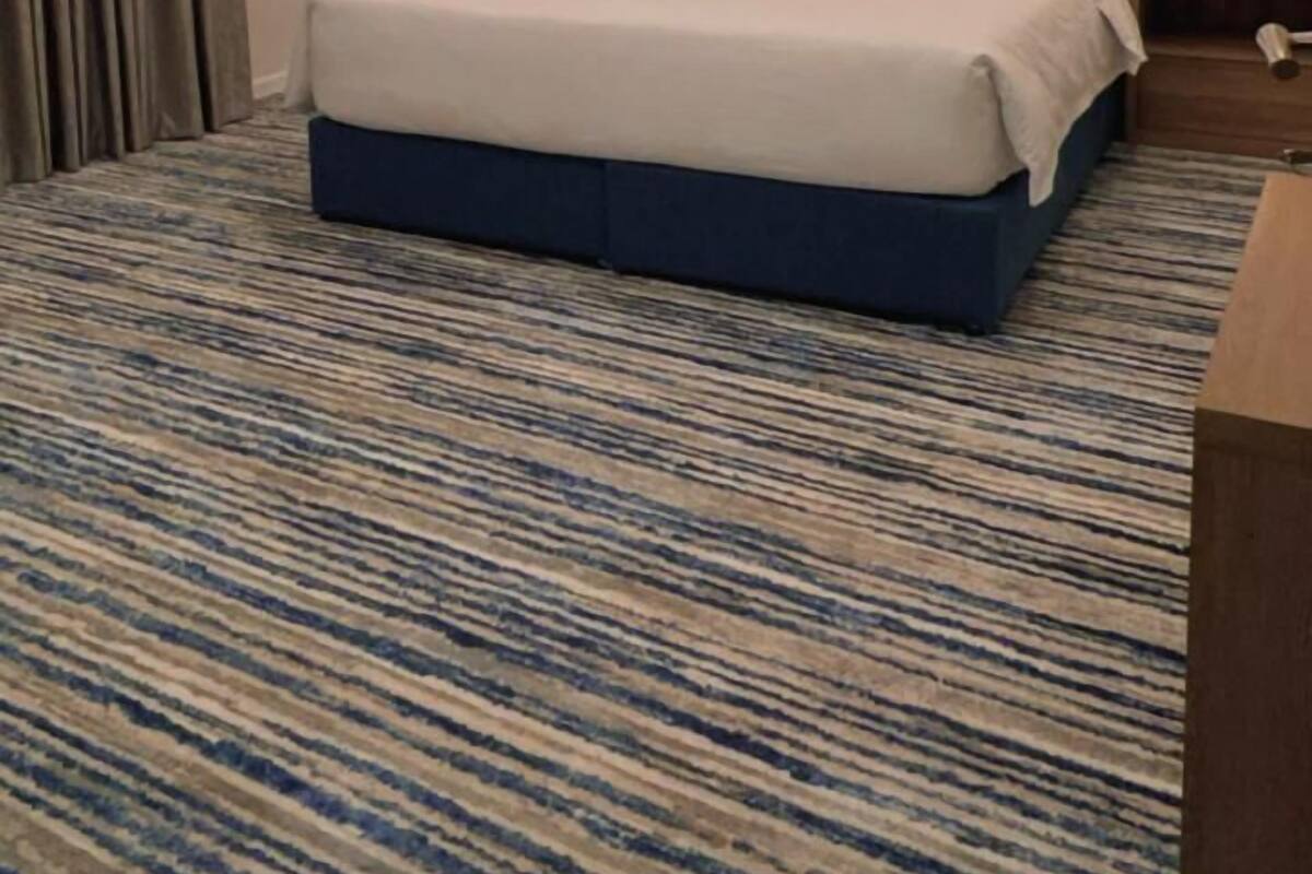 Soundproofing, WiFi (free)