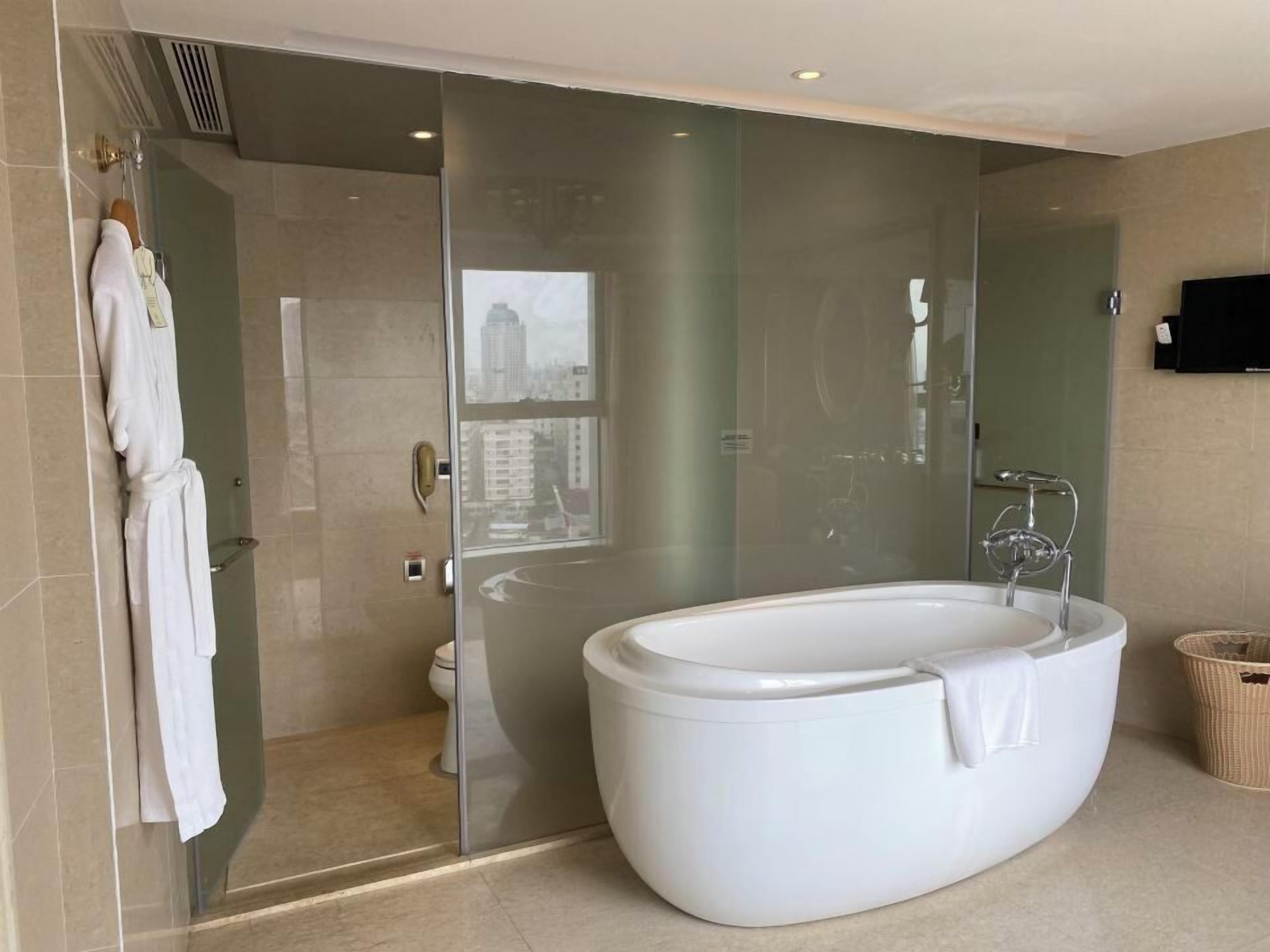 Family Triple Room | Bed sheets