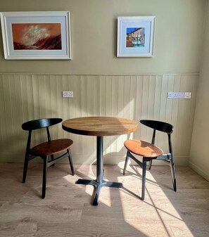 Dining - Luxury apartment in the heart of the village. (Rostrevor)