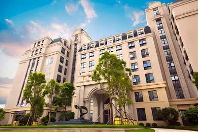 Shenzhen Pingshan Guest House (Pingshan Railway Station BYD HQ)