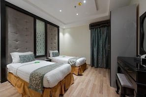 Family Apartment | In-room safe, free WiFi, bed sheets - Holiday Plus Al Nuzha (Jeddah)
