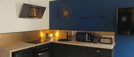 Microones, forn, placa de cuina i rentaplats