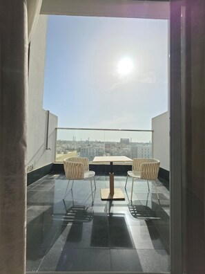 Luxury Suite | Terrace/patio