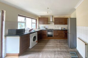 Private kitchen - Lovely 3-bedroom house near Central London! (London)