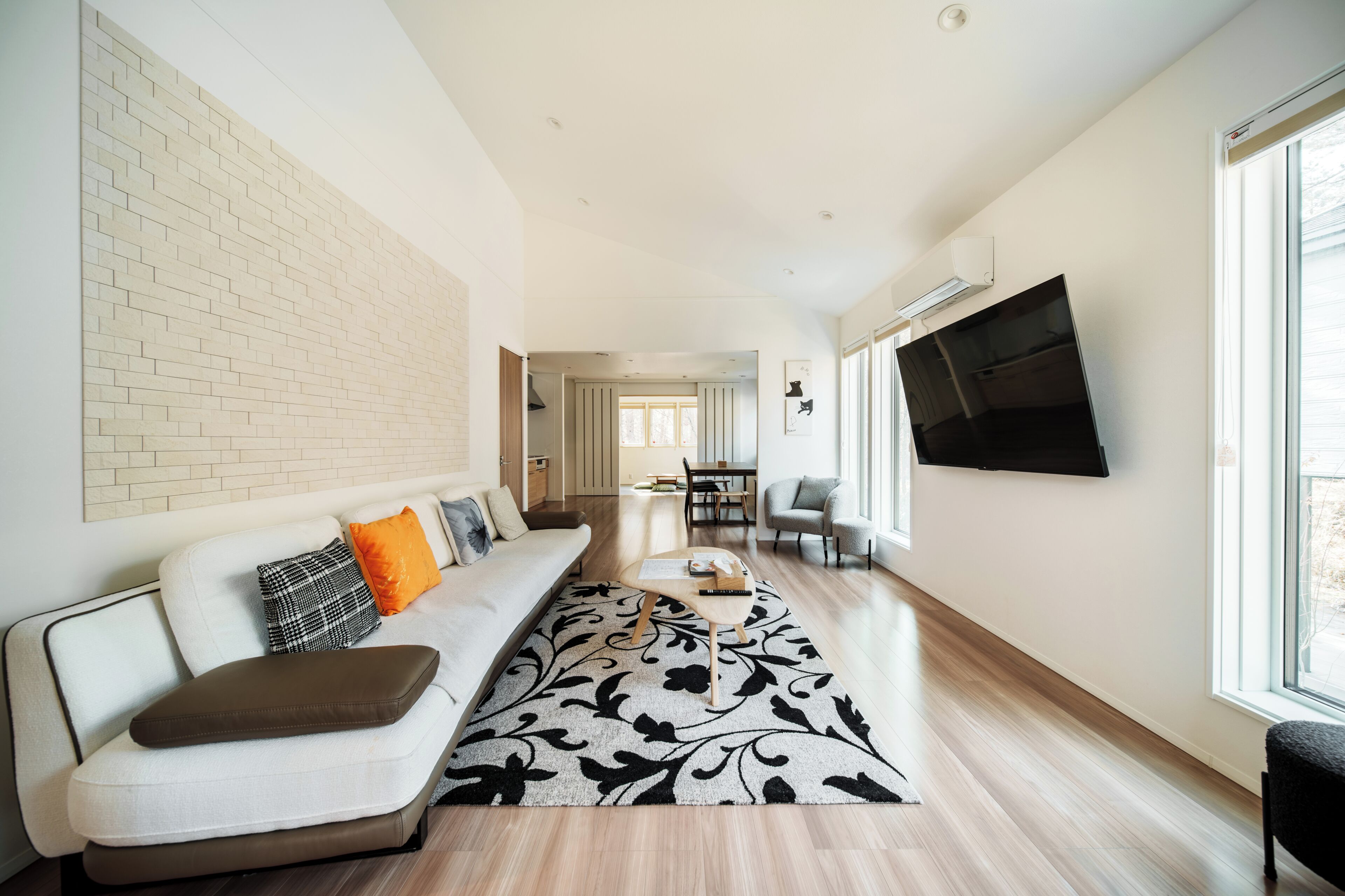 Comfort Villa, Balcony | Living area