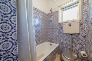 風筒、提供毛巾、番梘、洗頭水