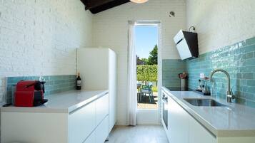 Réfrigérateur, four, plaque de cuisson, lave-vaisselle