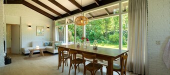 De Toekomst 11 quiet and privately situated near the North Sea