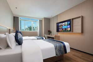 Standard Twin Room, Multiple Beds | Down comforters, pillowtop beds, soundproofing, iron/ironing board - ShanShui S Hotel (Guangzhou)